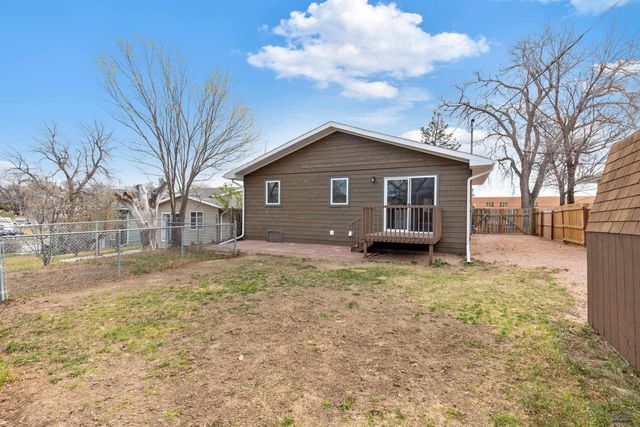 929 HALLEY AVE, Rapid City, SD 57701