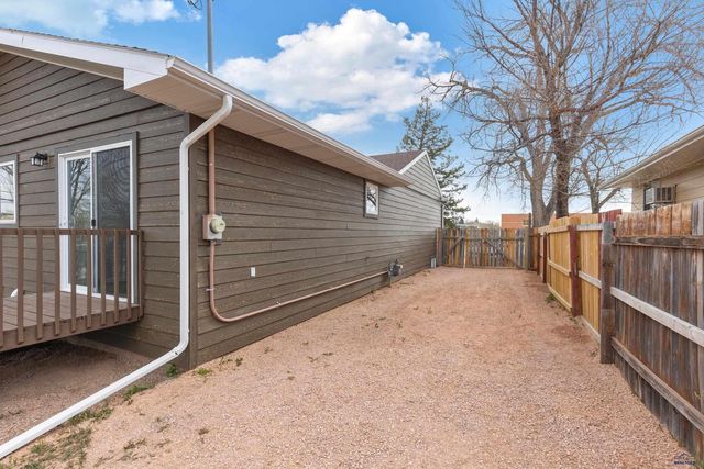 929 HALLEY AVE, Rapid City, SD 57701