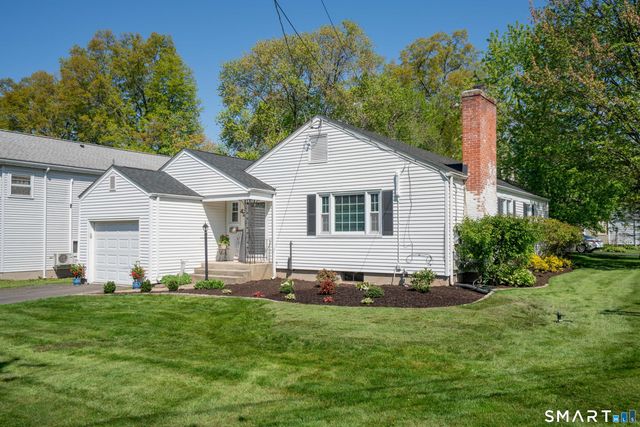 42 Haynes Road, West Hartford, CT 06117