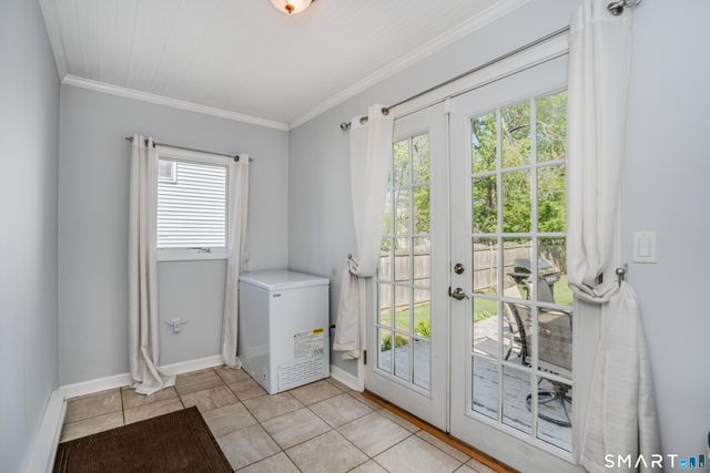 42 Haynes Road, West Hartford, CT 06117