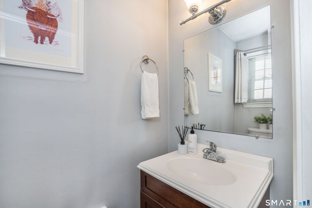 42 Haynes Road, West Hartford, CT 06117