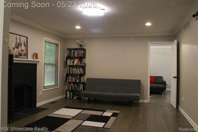 5226 Green Road, West Bloomfield Charter Township, MI 48323