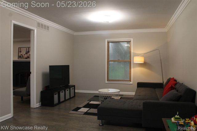 5226 Green Road, West Bloomfield Charter Township, MI 48323