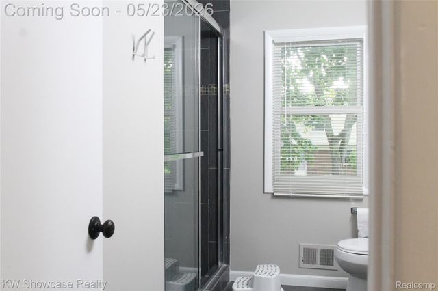 5226 Green Road, West Bloomfield Charter Township, MI 48323