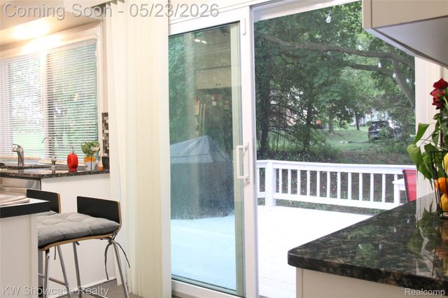 5226 Green Road, West Bloomfield Charter Township, MI 48323