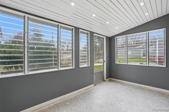 831 Loyola Drive, Ann Arbor, MI 48103