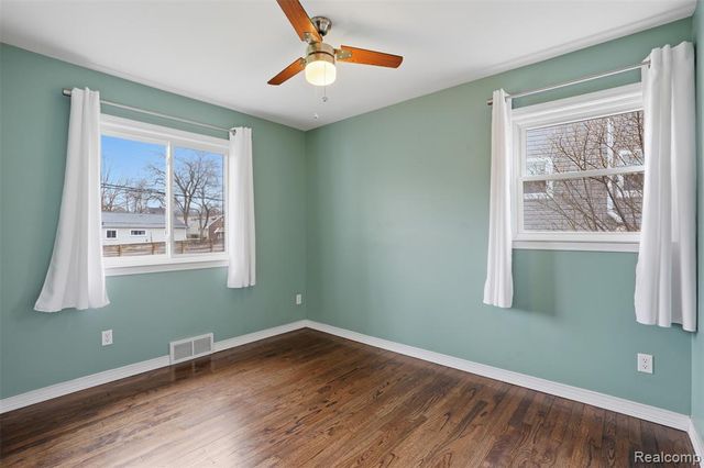 831 Loyola Drive, Ann Arbor, MI 48103