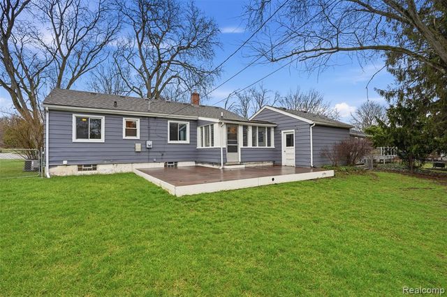 831 Loyola Drive, Ann Arbor, MI 48103