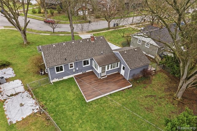 831 Loyola Drive, Ann Arbor, MI 48103