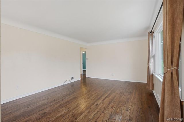 831 Loyola Drive, Ann Arbor, MI 48103