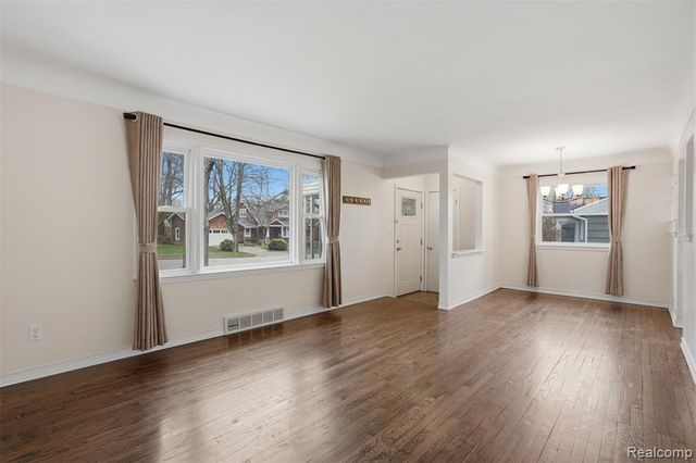 831 Loyola Drive, Ann Arbor, MI 48103