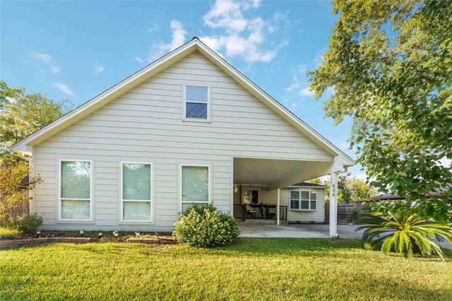 606 Packer Court, Webster, TX 77598