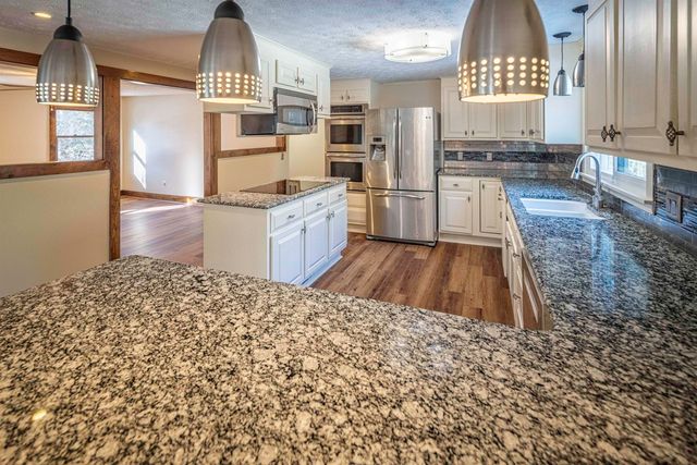 25 Mill Road, Kingston, NH 03848