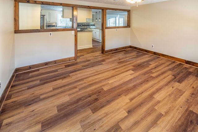 25 Mill Road, Kingston, NH 03848