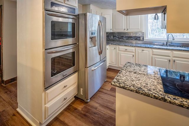 25 Mill Road, Kingston, NH 03848