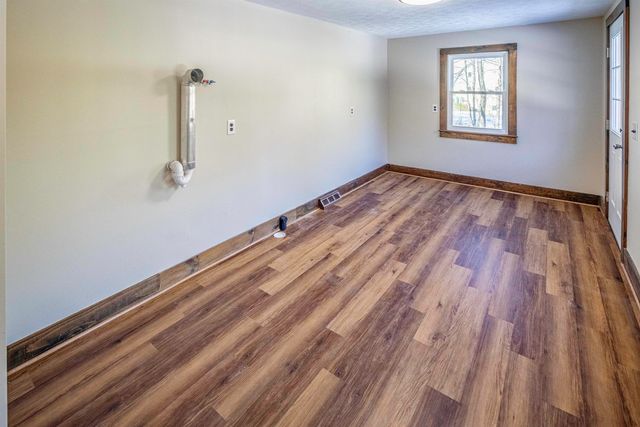 25 Mill Road, Kingston, NH 03848