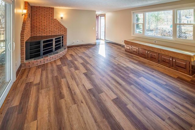 25 Mill Road, Kingston, NH 03848