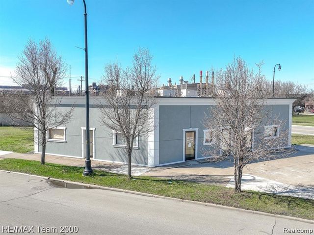 10306 Dix, Dearborn, MI 48120