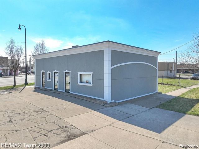 10306 Dix, Dearborn, MI 48120