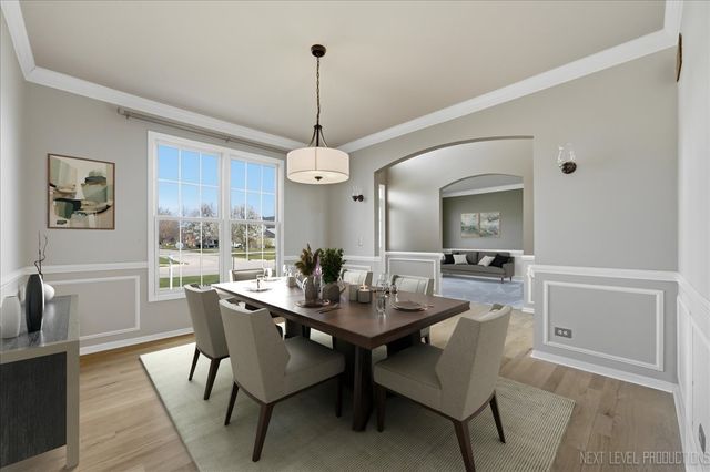 1098 Cleveland Avenue, Batavia, IL 60510