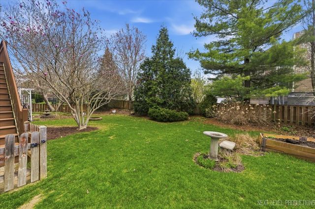 1098 Cleveland Avenue, Batavia, IL 60510