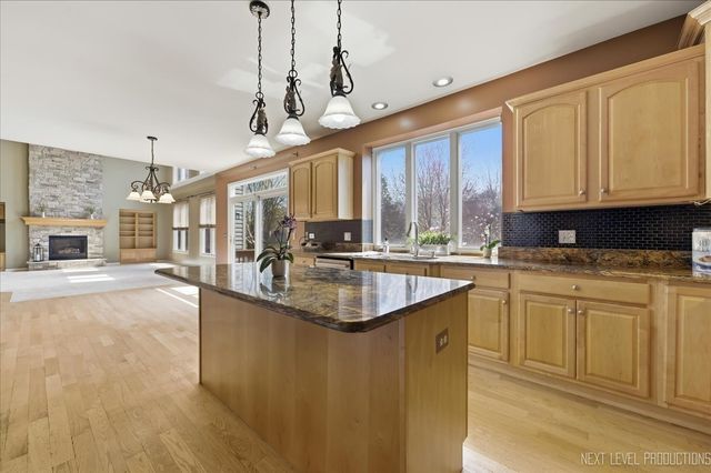 1098 Cleveland Avenue, Batavia, IL 60510