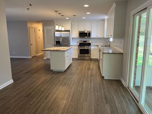 26 Warwick Road, Little Rock, AR 72205