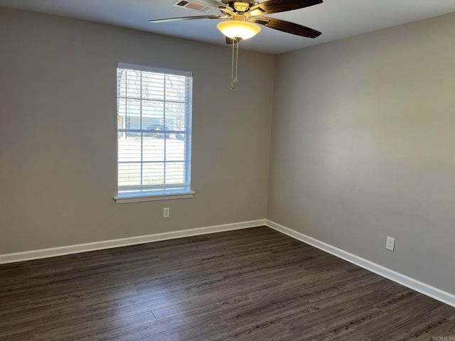 26 Warwick Road, Little Rock, AR 72205