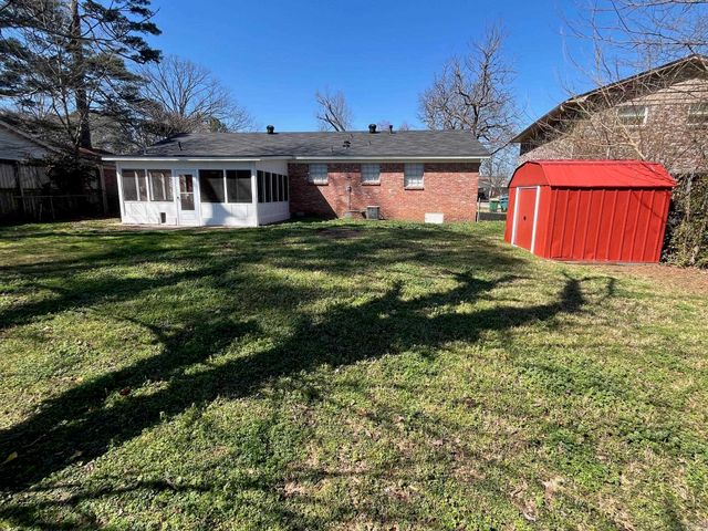 26 Warwick Road, Little Rock, AR 72205