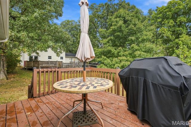 52 E Lakeview Drive, De Soto, MO 63020