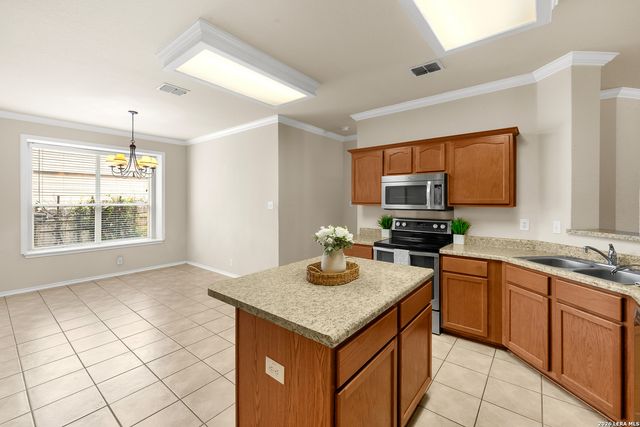 2510 DUVAL DR, New Braunfels, TX 78130