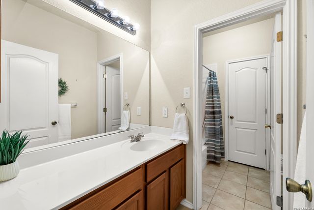 2510 DUVAL DR, New Braunfels, TX 78130