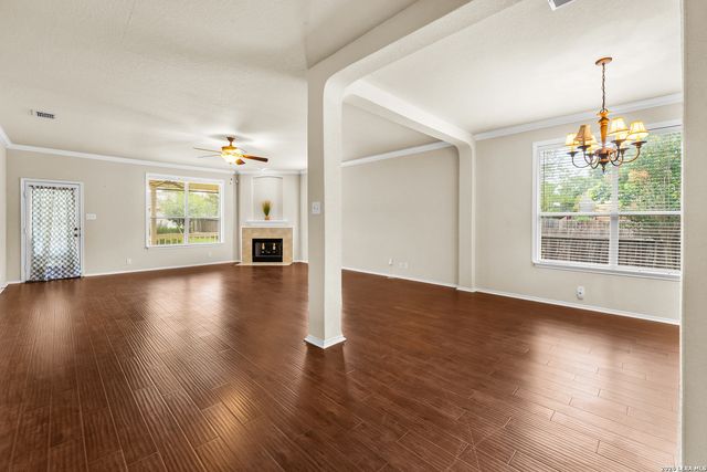 2510 DUVAL DR, New Braunfels, TX 78130
