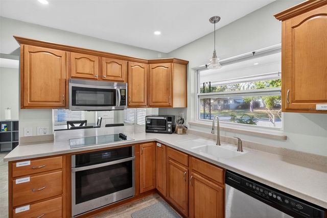 13584 TWIG TERRACE, Largo, FL 33774