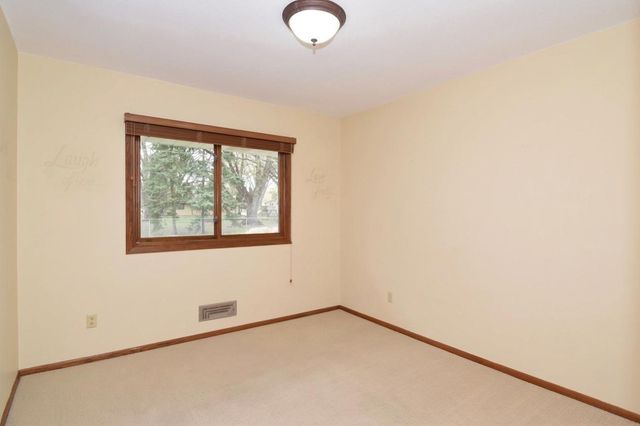 10700 Flora Street NW, Coon Rapids, MN 55433