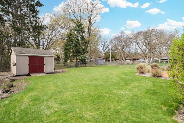 10700 Flora Street NW, Coon Rapids, MN 55433