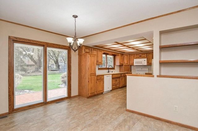 10700 Flora Street NW, Coon Rapids, MN 55433