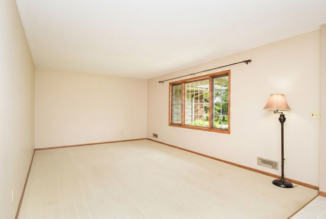 10700 Flora Street NW, Coon Rapids, MN 55433