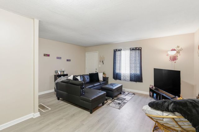 4910 - 4912 E Gilbert St, Wichita, KS 67218