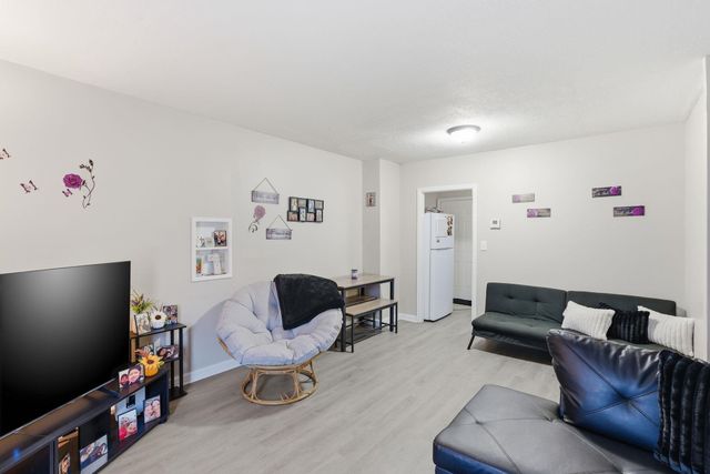 4910 - 4912 E Gilbert St, Wichita, KS 67218