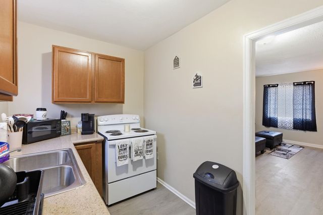 4910 - 4912 E Gilbert St, Wichita, KS 67218