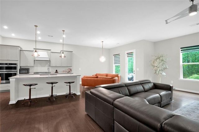 3855 Tamberly Way, Kennesaw, GA 30152
