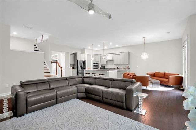 3855 Tamberly Way, Kennesaw, GA 30152