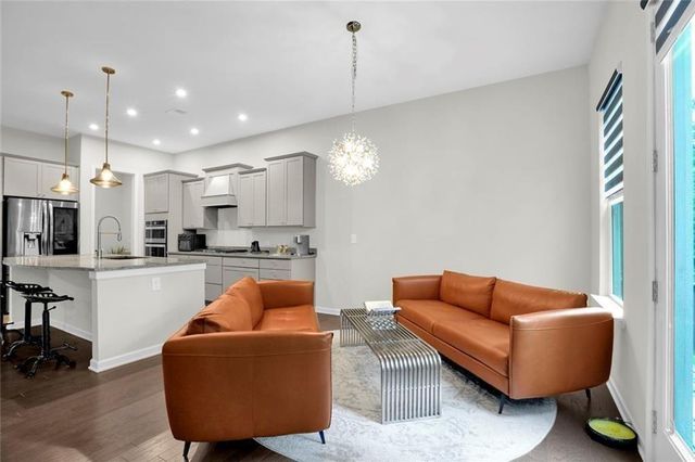 3855 Tamberly Way, Kennesaw, GA 30152