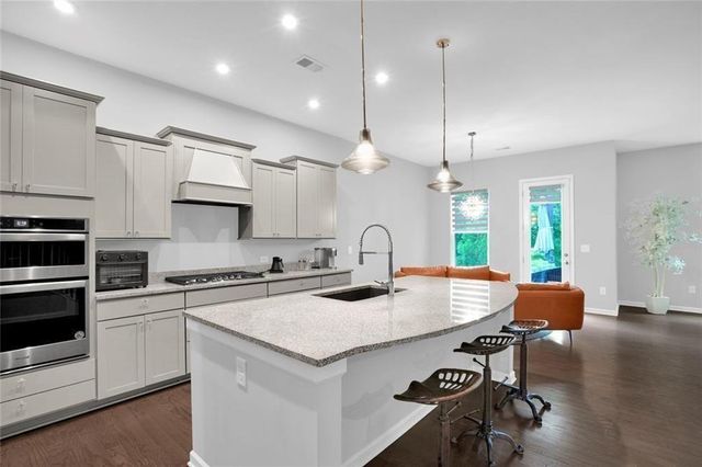 3855 Tamberly Way, Kennesaw, GA 30152