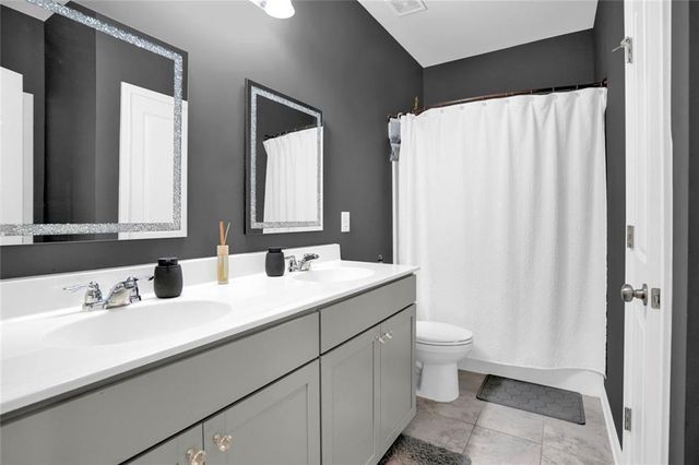 3855 Tamberly Way, Kennesaw, GA 30152