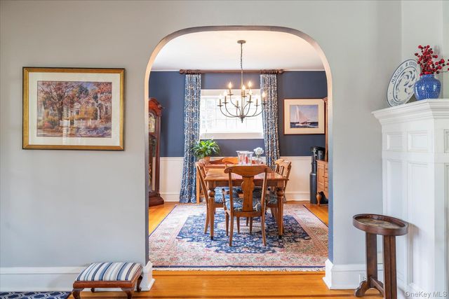 1 Schuyler Avenue, Rockville Centre, NY 11570