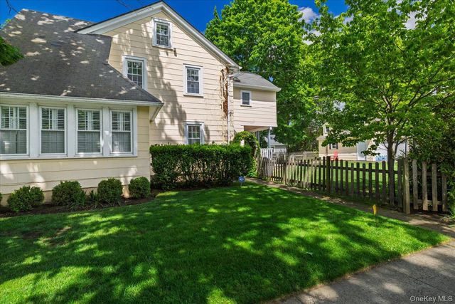 1 Schuyler Avenue, Rockville Centre, NY 11570