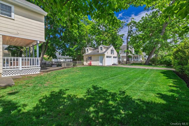 1 Schuyler Avenue, Rockville Centre, NY 11570