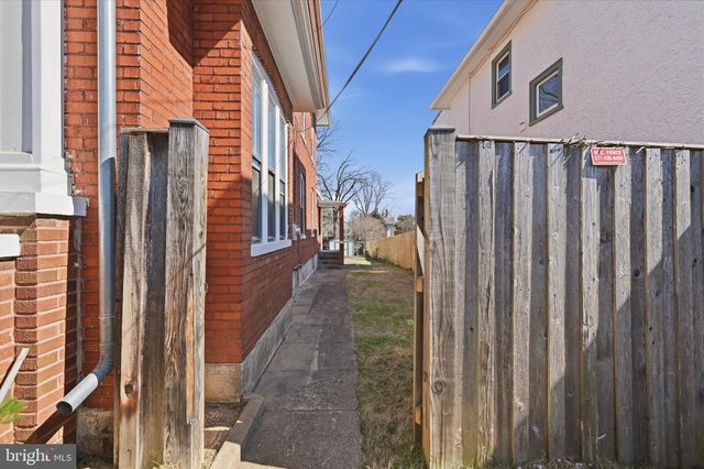 520 N BRADDOCK ST, Winchester, VA 22601